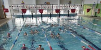 3110 uczniów skorzystało z nauki pływania w Miechowie