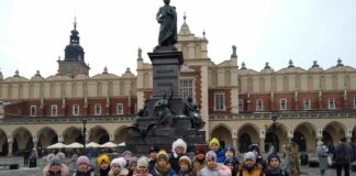 Uczniowie z Książa Małego zwiedzali Kraków