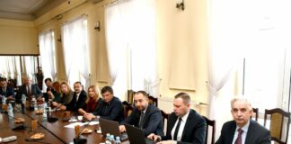 Mieszkańców Powiatu Miechowskiego ubywa. Spada liczba gospodarstw…