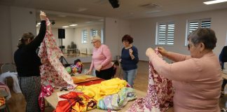 Mini zakład obróbki tkanin w kozłowskim GOK-u