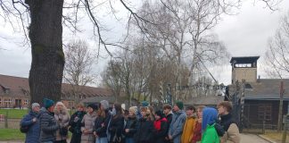 Uczniowie z Antolki odwiedzili Miejsce Pamięci i Muzeum Auschwitz-Birkenau