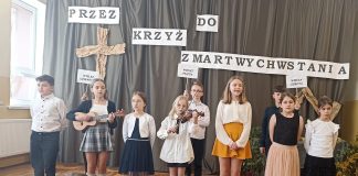 „Przez krzyż do zmartwychwstania” – uroczysty apel w Szkole Podstawowej w Antolce