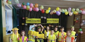 Odblaskowa dyskoteka w Szkole Podstawowej w Antolce