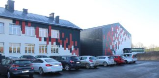 Nowe miejsca parkingowe przy kompleksie oświatowym w Pojałowicach