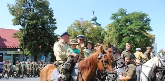Miechowianie powitali I Kompanię Kadrową