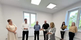 Odnowione wnętrze świetlicy w Sławicach Szlacheckich