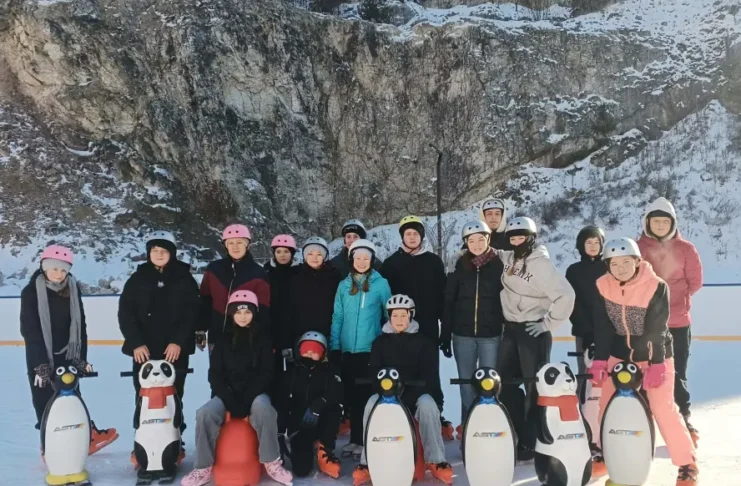 Wyjazd na lodowisko uczniów z Książa Małego