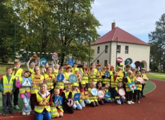 Odblaskowy turniej wiedzy uczniów Szkoły Podstawowej w Antolce
