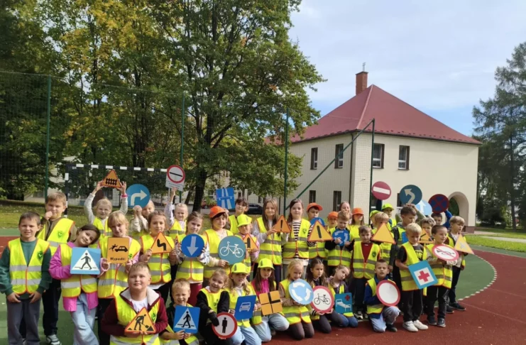 Odblaskowy turniej wiedzy uczniów Szkoły Podstawowej w Antolce