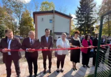 Uroczyste otwarcie boiska szkolnego w Ksiażu Małym